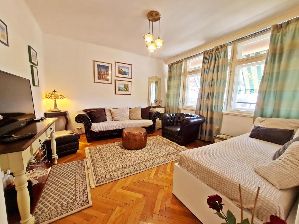 Televízia a/alebo spoločenská miestnosť v ubytovaní City Star Apartment Split