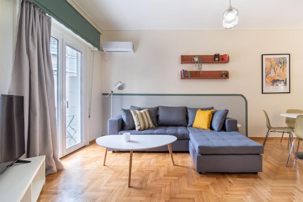 Posezení v ubytování Mar25 by Smart Cozy Suites - In the heart of Athens - 9 minutes from metro - Available 24hr