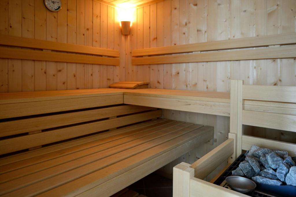 Palanda nebo palandy na pokoji v ubytování Bed And Breakfast Montino
