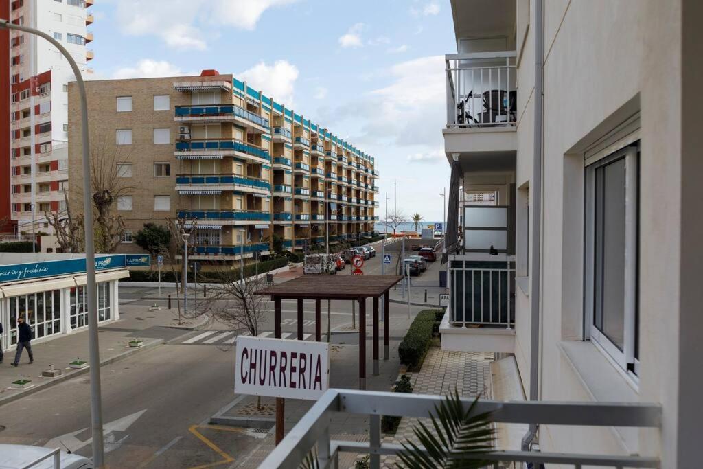 Balkón nebo terasa v ubytování Cozy apartment, very fresh at Playa de Gandia