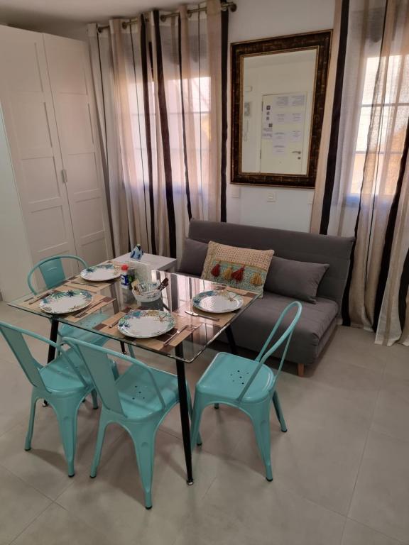 APARTAMENTOS ELEMAR free luggage storage - 10