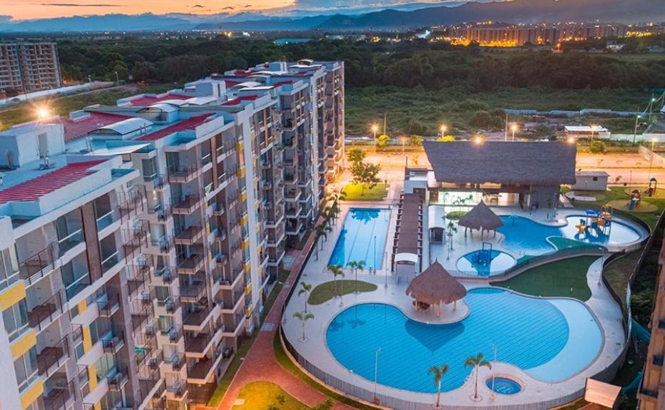 Bazén v ubytování Marquis Enclave, Condo With Pool Access and More nebo v jeho okolí