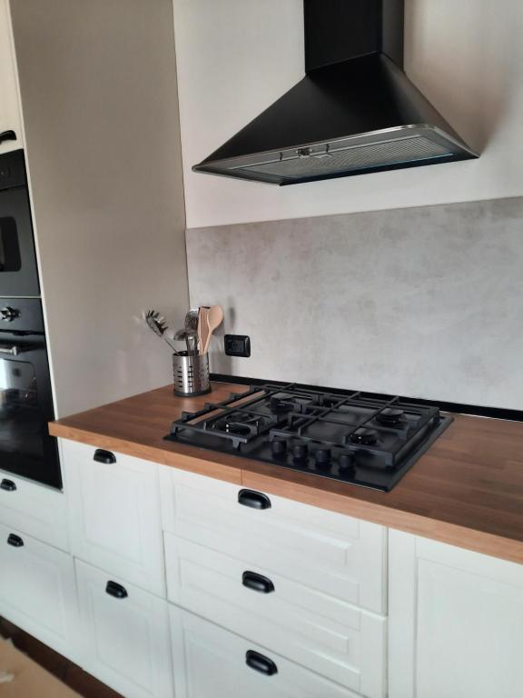 A kitchen or kitchenette at Like Home XX Settembre