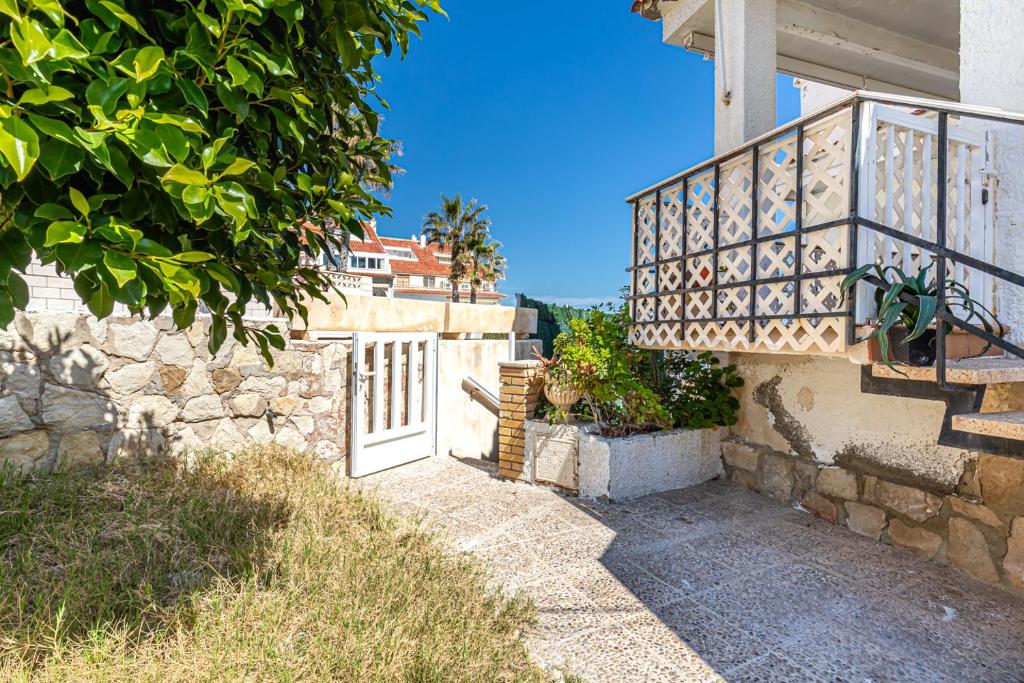 Beachfront Bliss: Apartamento a pie de playa, Alicante ...