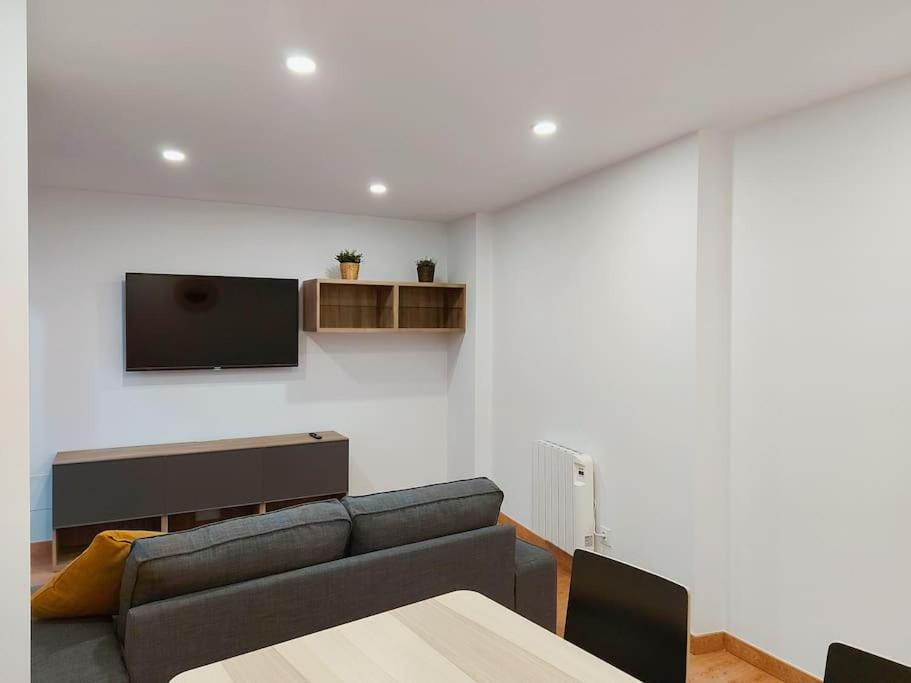 Fotografia z galérie ubytovania AlQUILO PISO NUEVO CENTRO DE PORTONOVO-SANJENJO v destinácii Sanxenxo