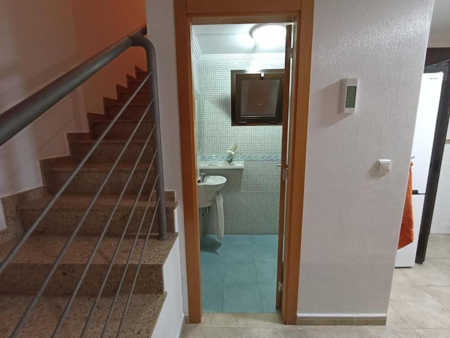 Kép Bungalow en primera línea del mar szállásáról Arenales del Solban a galériában