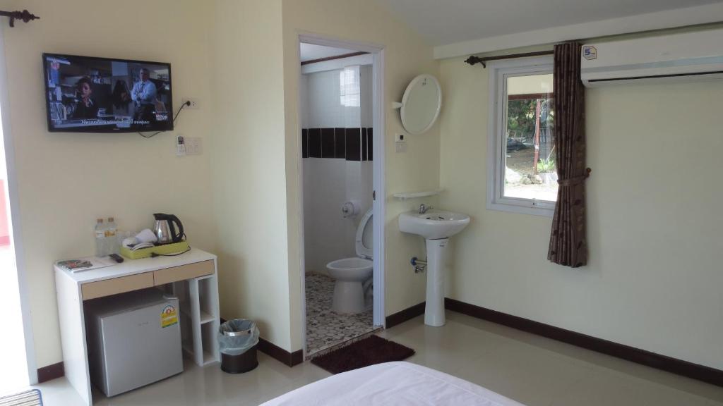 Koupelna v ubytování Lomtalay Resort Trat