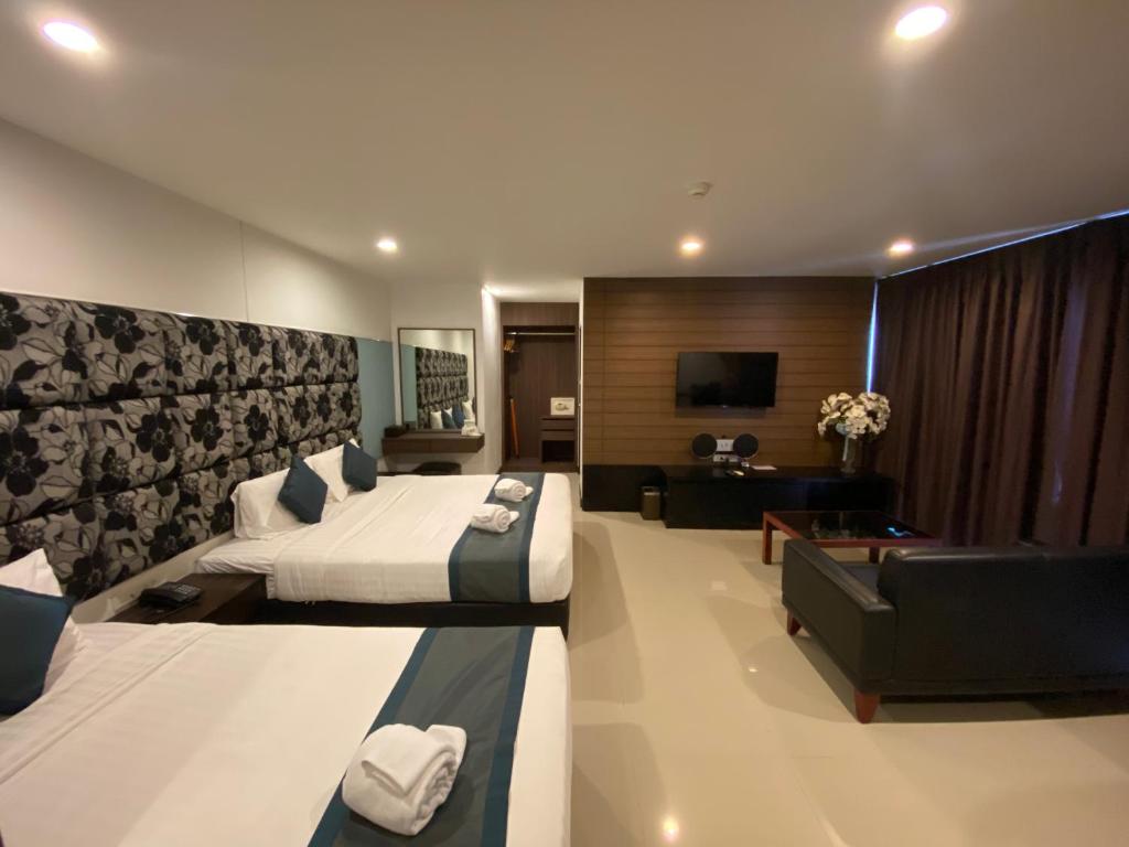 
Junior Suite with Balcony
