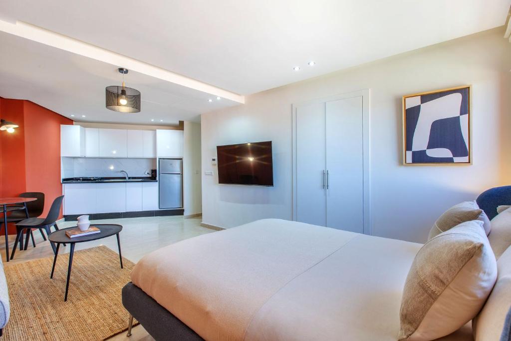 ZARI BOUTIQUE ApartHotel - Deluxe King Suite