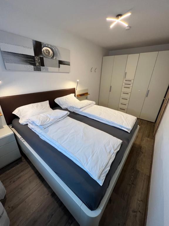 Postel nebo postele na pokoji v ubytování Ferienwohnung Villa Bachfischer