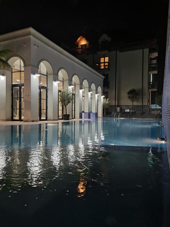 Bazén v ubytování RIVER Hotel & SPA nebo v jeho okolí
