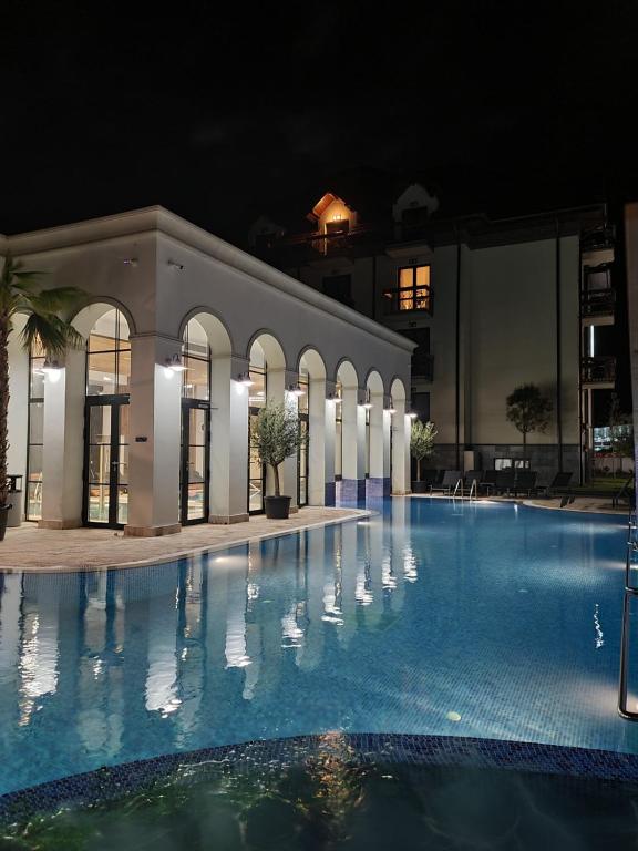 Bazén v ubytování RIVER Hotel & SPA nebo v jeho okolí
