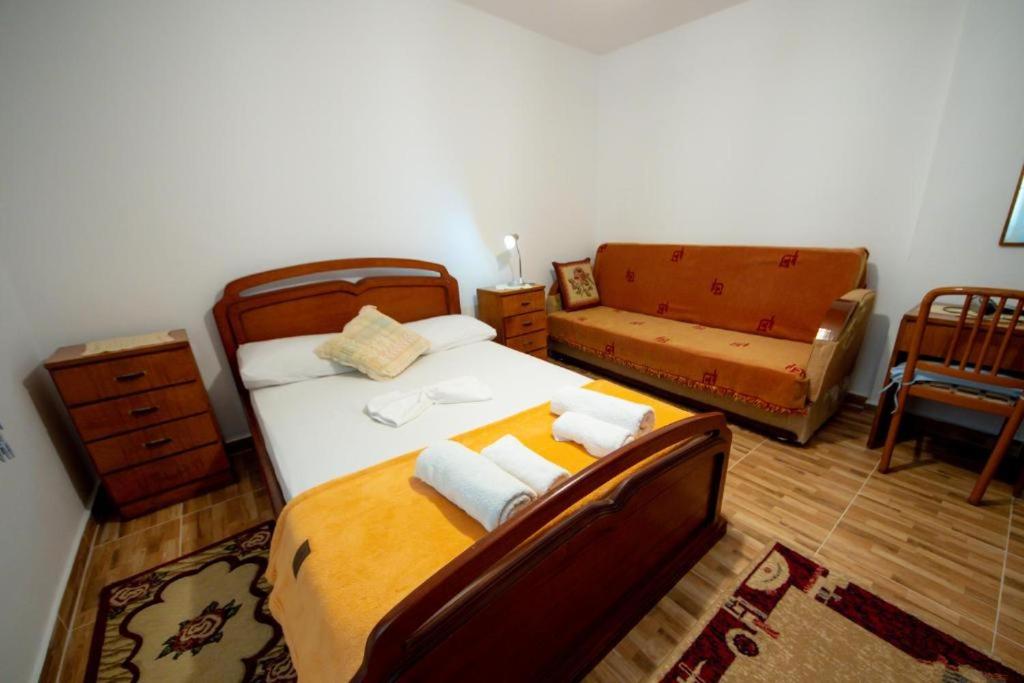 Postel nebo postele na pokoji v ubytování Nina's Guesthouse