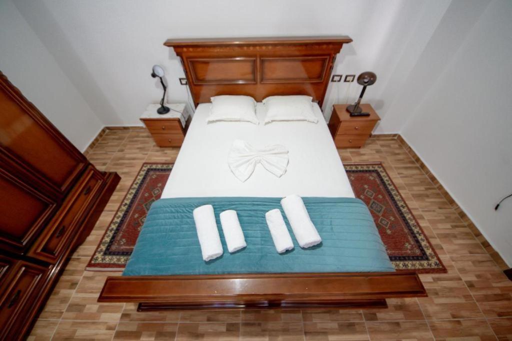 Postel nebo postele na pokoji v ubytování Nina's Guesthouse