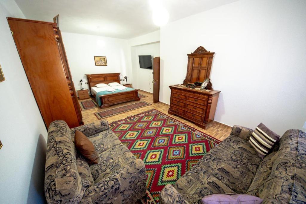 Postel nebo postele na pokoji v ubytování Nina's Guesthouse