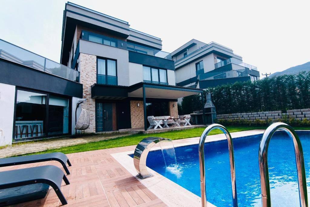 The swimming pool at or close to Casa Vera Sapanca