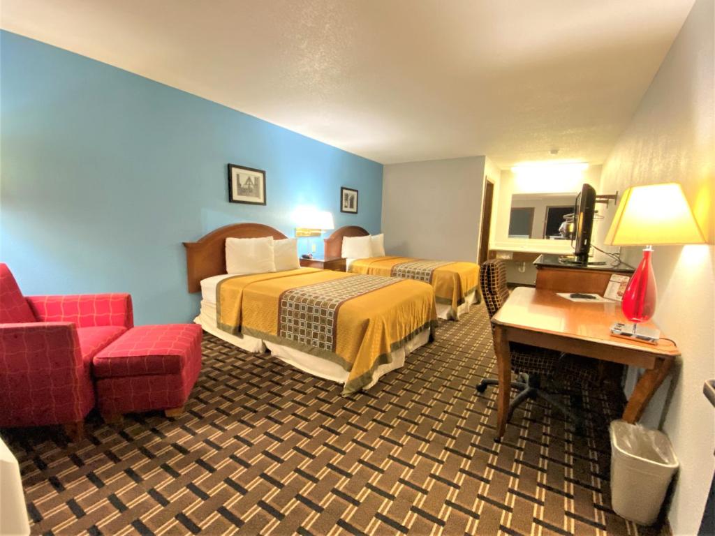 Lakes Inn - Deluxe Tweepersoonskamer (2 Volwassenen + 1 Kind)