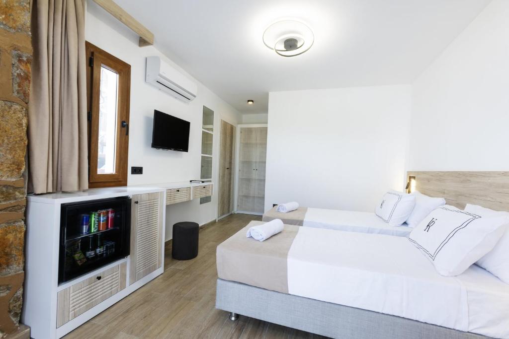 TV a/nebo společenská místnost v ubytování Bodrum Vera Hotel