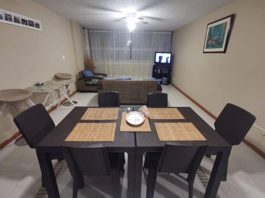 Posezení v ubytování Habitaciones en Acogedora estancia en pleno centro de Ibagué