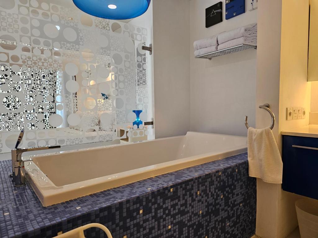 Chill Hotel Seminyak - 10