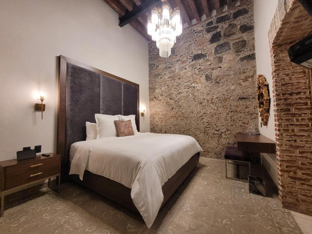 Milo Collection Hotel - 