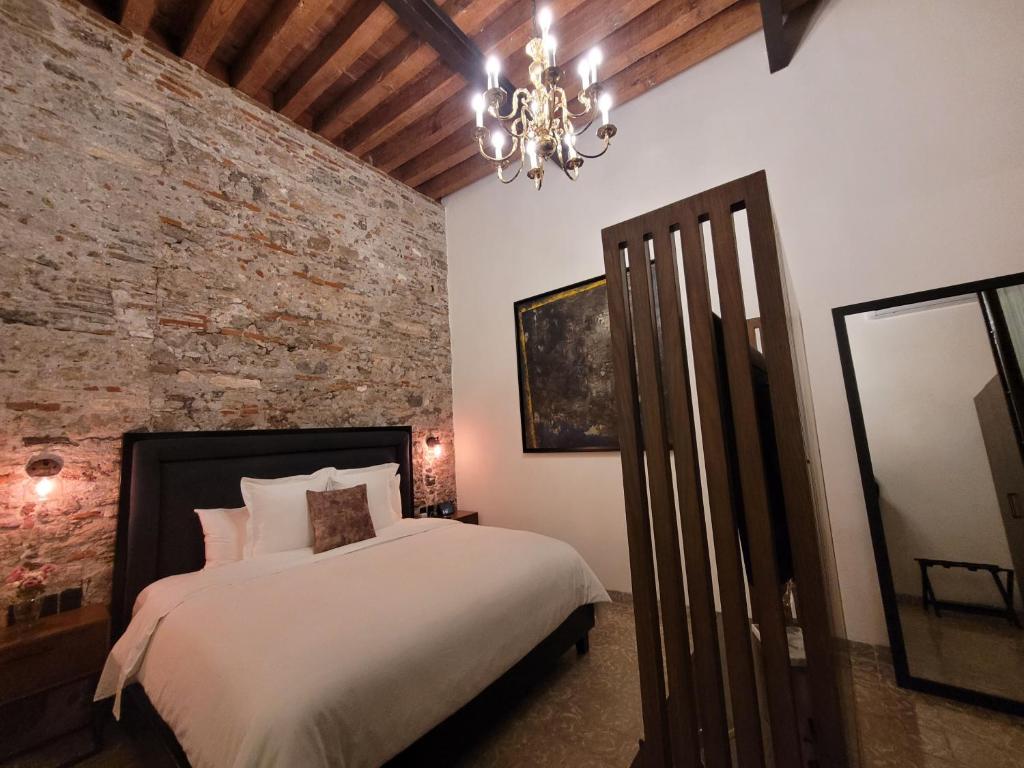 Milo Collection Hotel - 