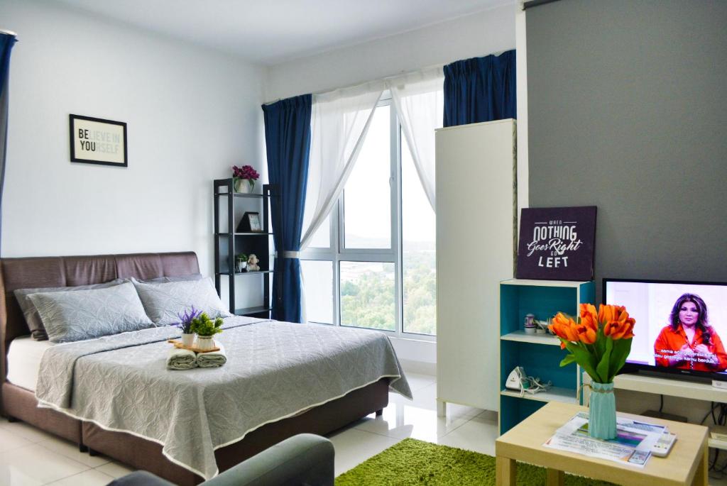AZFA Suites at De Centrum Putrajaya Bangi FREE wifi - Deluxe Queen Studio