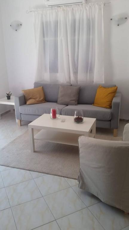 Modernes Ferienhaus in toller Lage的休息区