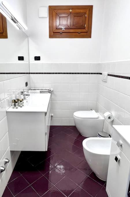 Koupelna v ubytování ComfySpot