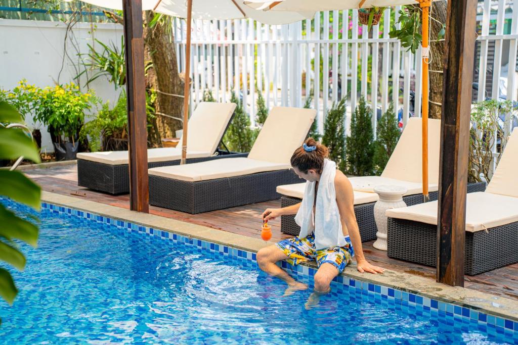 Bazén v ubytování Hoi An Heart hostel Villa - Bespoke nebo v jeho okolí