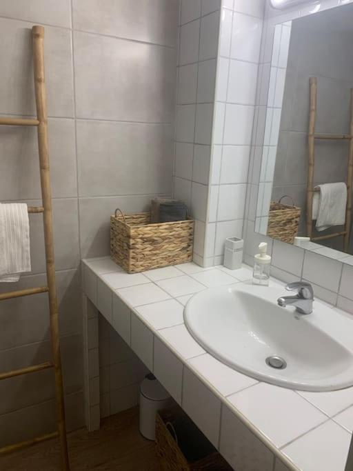 Kúpeľňa v ubytovaní Appartement chic & cosy, cœur de ville Perpignan