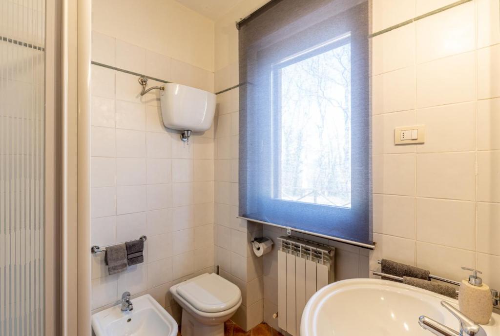 Łazienka w obiekcie casa vacanze Colonnata
