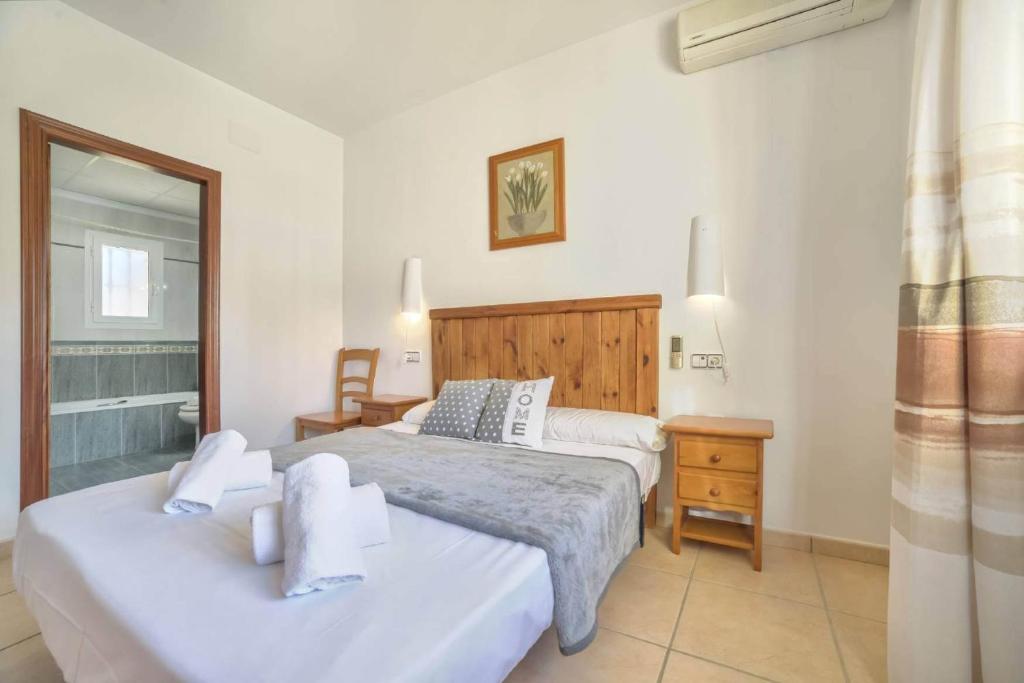 Postel nebo postele na pokoji v ubytování Villa Jesica - PlusHolidays