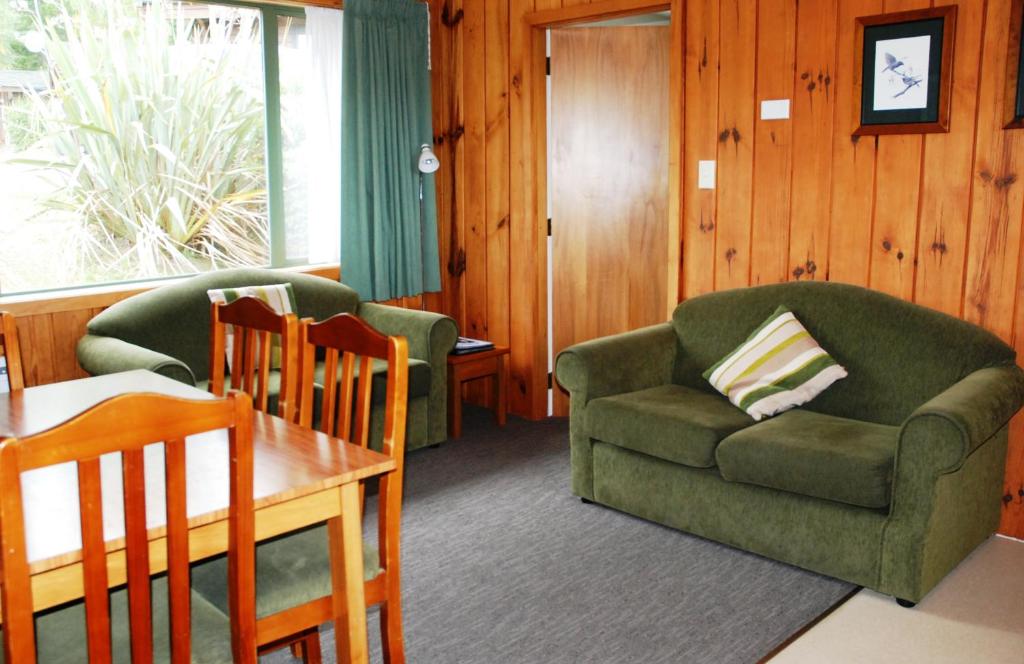 The Chalets Motel - Resim 11