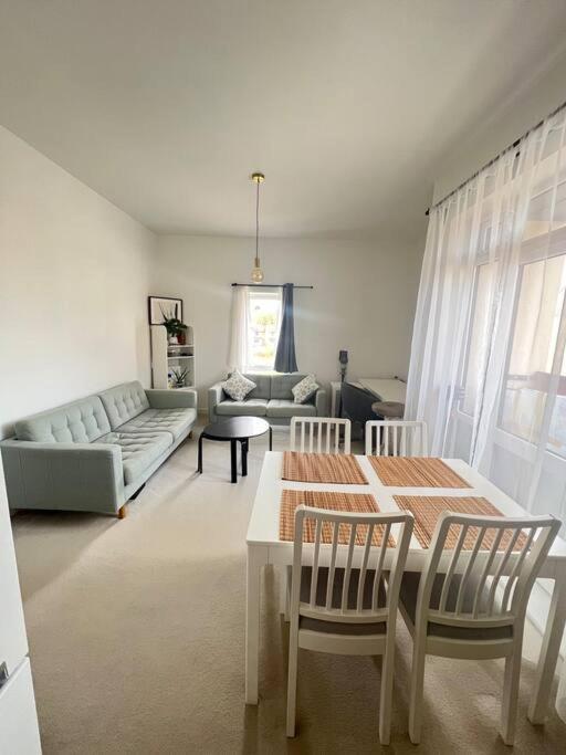 Modern apartment Cardiff Gate, Cardiff (updated prices 2024)