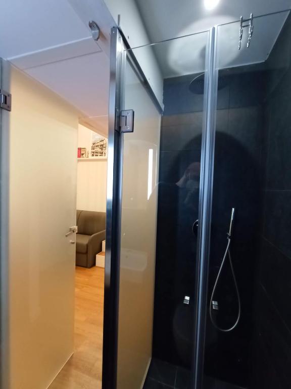 A bathroom at Tolli Colosseo Apartment