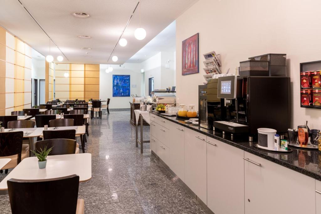 Kuchyň nebo kuchyňský kout v ubytování Hotel Sursee