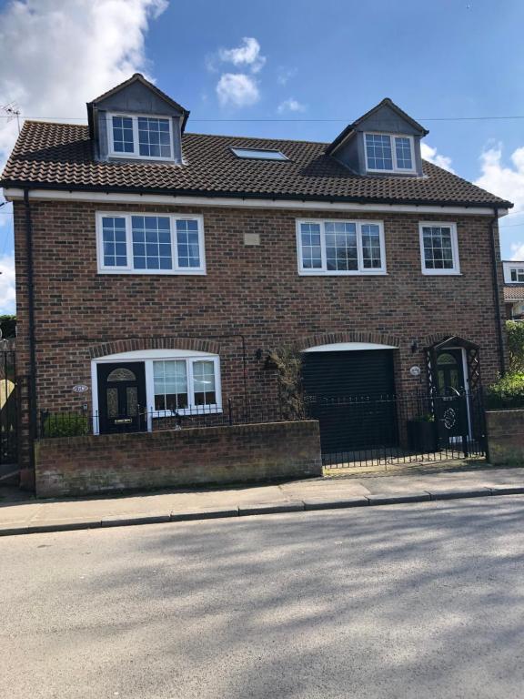 Ida House, Ormesby (updated prices 2024)