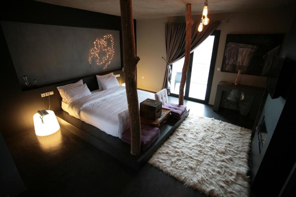 Oniropetra Boutique Hotel - 18