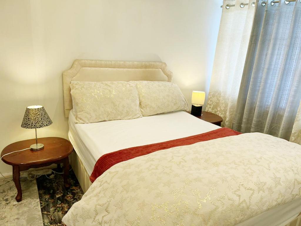 Blessings of peace Home away from Home - 带共享浴室的双人间