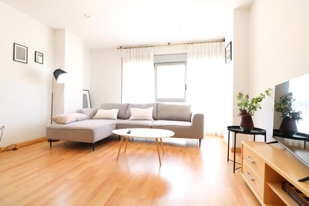 A seating area at Espectacular vivienda con piscina climatizada