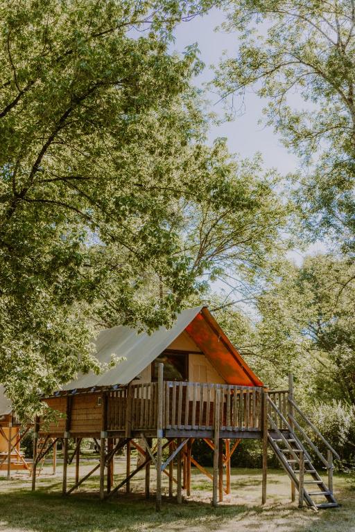 Fotografia z galérie ubytovania Camping Onlycamp Le Sabot v destinácii Azay-le-Rideau