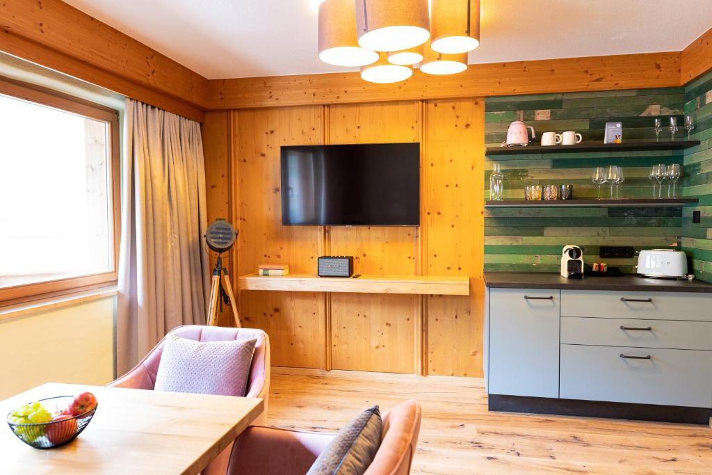 Kuchyň nebo kuchyňský kout v ubytování Wellness Aparthotel "Lechlife" incl Pool - 400m zum LIFT