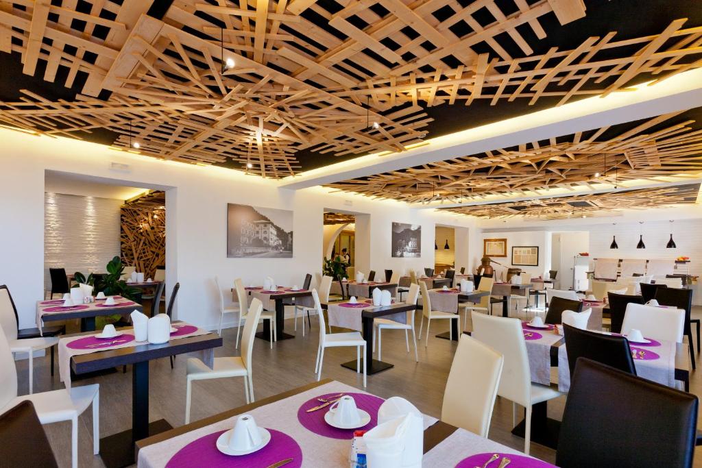 Restaurace v ubytování Grand Hotel Gortani