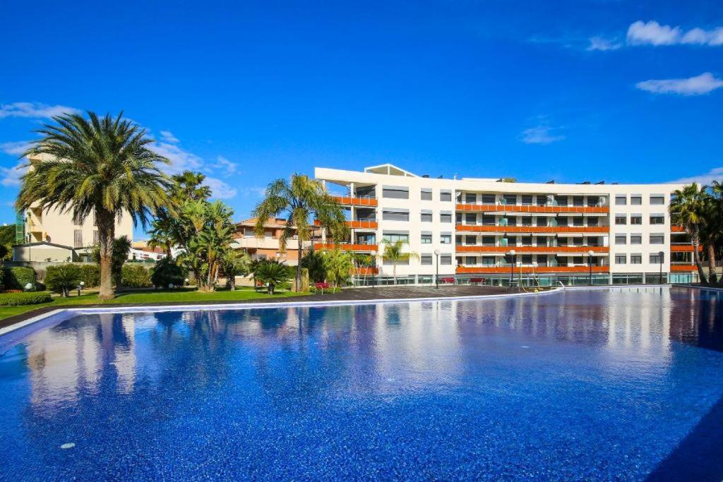 Bazén v ubytování Vacaciones Cambrils sol Park nebo v jeho okolí