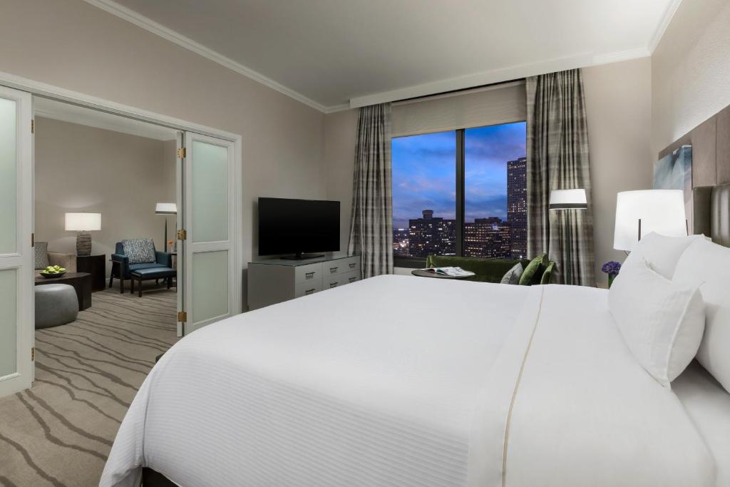The Westin New Orleans - King Suite, Bienville