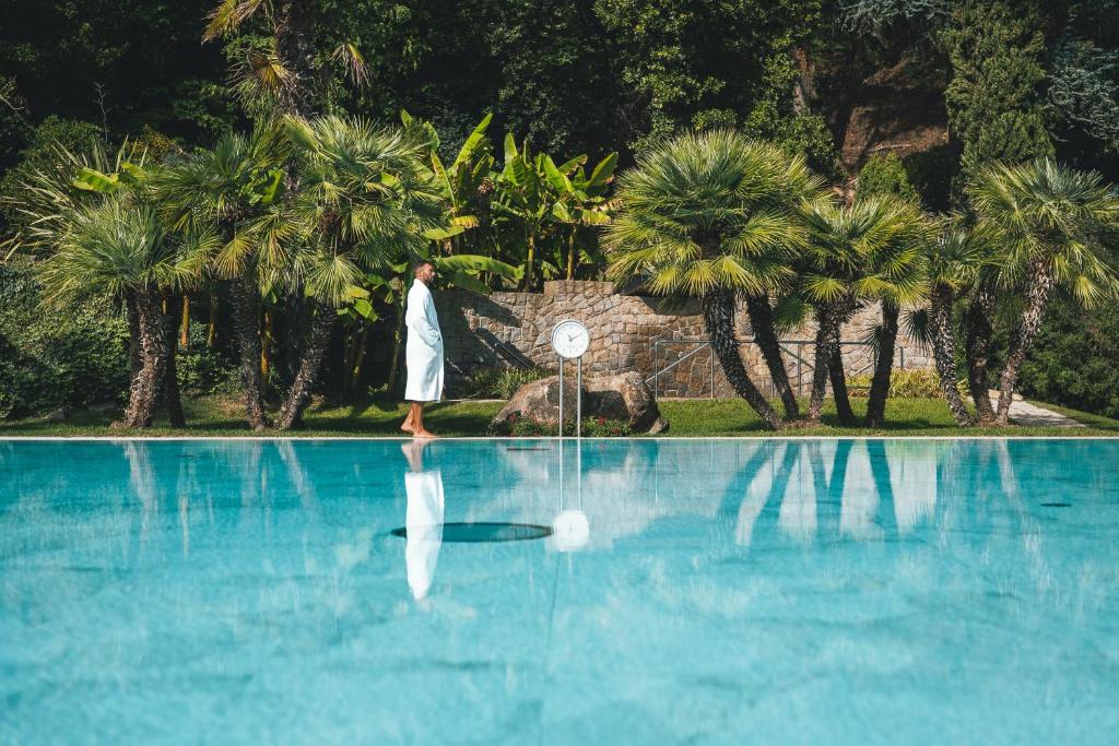 Bazén v ubytování Hotel Terme Millepini nebo v jeho okolí