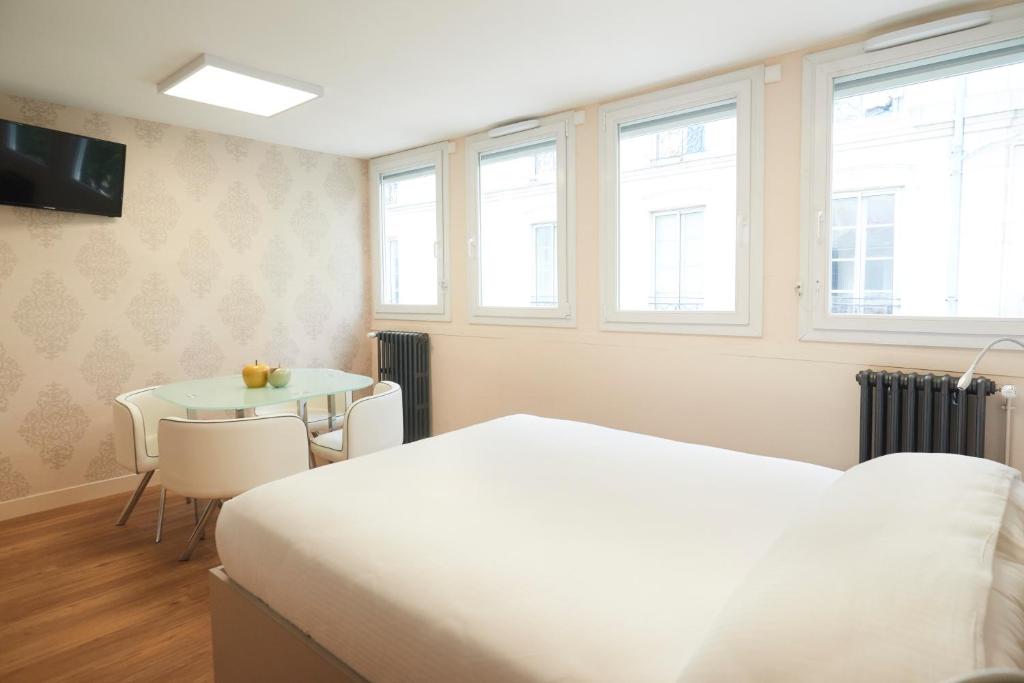 Hotel Le Petit Duquesne - Resim 4