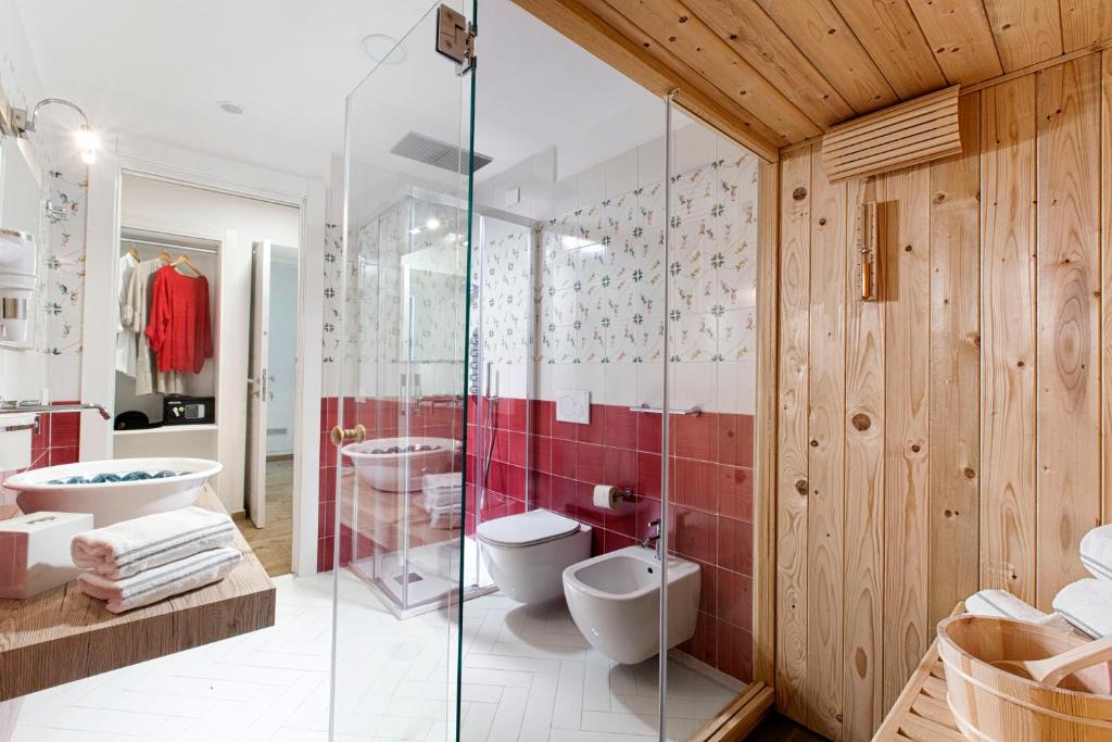 Koupelna v ubytování YourHome - Lidia Rooms & Suites
