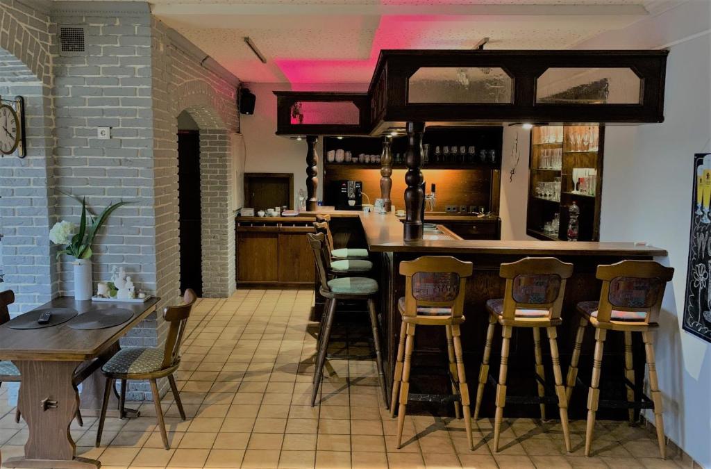 Lounge nebo bar v ubytování Hotel am Hafen